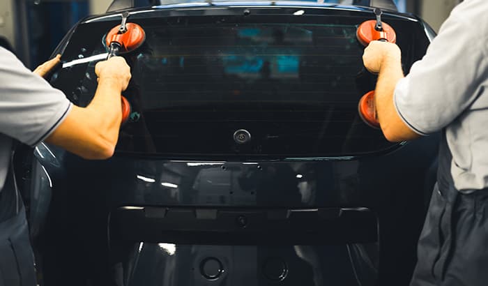 What To Expect With Rear Glass Window Replacement For Your Car