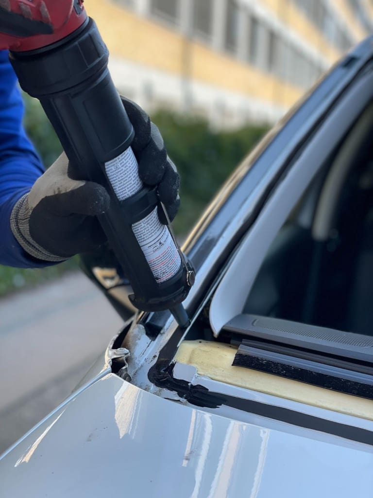 Reasons Why You May Need a Windshield Replacement